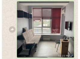 Сдаю офис, 15 м2, на Токтогула/Советская, над магазином Гренки, б/п