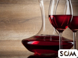 Продаю домашнее виноградное вино ! Полусухое ! Кагорного типа !