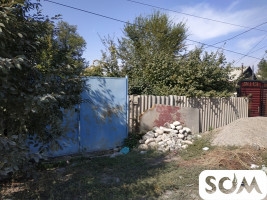 Продаю участок 5,35 соток + маленький дом (под снос) по Лермонтова