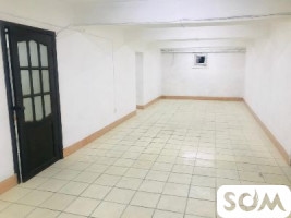 Сдаю полупадвальное помещение