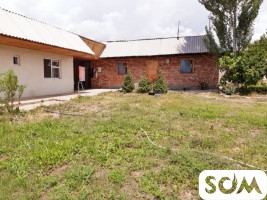 Продаю !Коттеджи 120 М2 и жилой домик в городе Чолпон -Ата! Участок