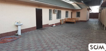 Продаю большой дом, 11 комнат (6 жилых и 5 нежилых), р-он Алам. рынка