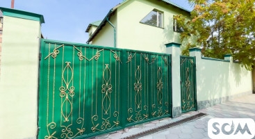 Продаю 2-этажный дом, 7 комнат, Ахунбаева/Шукурова, б/п