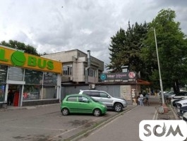 Продаю 2-этажное здание, р-он Аламединского рынка, б/п