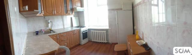 Сдаю суточно 4-х ком. квартиру в центре города.  *** 