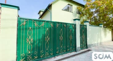 Продаю 2-этажный дом, 7 комнат, Ахунбаева/Шукурова, б/п